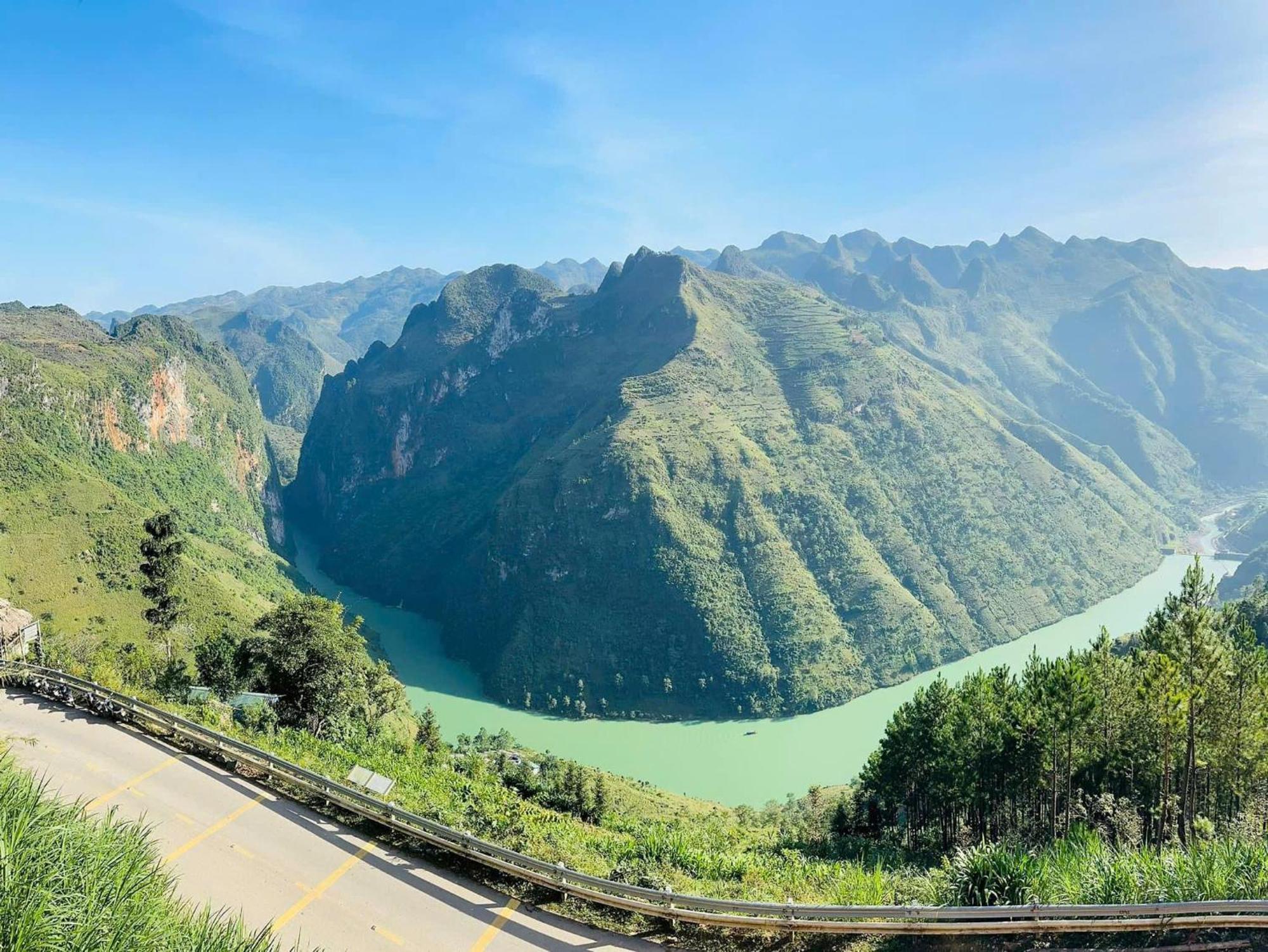 Thuy Anh Hotel Ha Giang Exterior photo