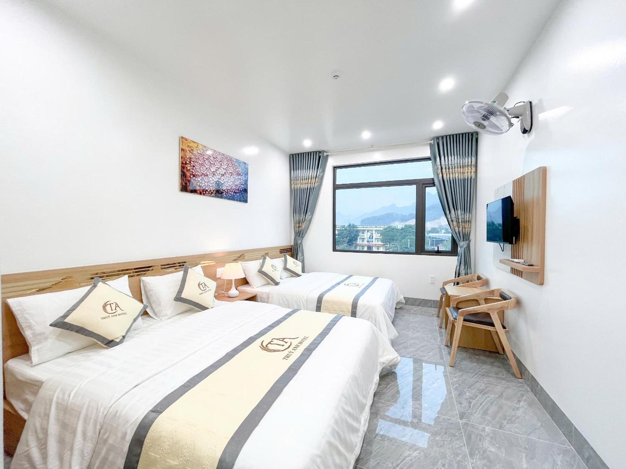 Thuy Anh Hotel Ha Giang Exterior photo